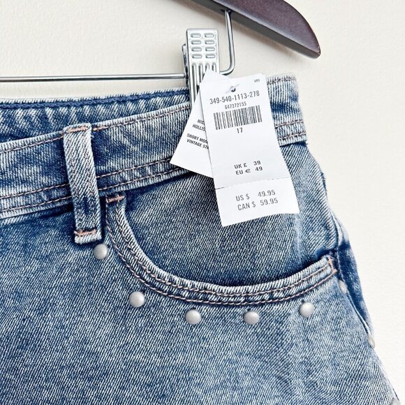 NWT Hollister High-Rise Mom Shorts 3” | Size 17 (W33) | Studded Distressed Denim - Picture 2 of 7